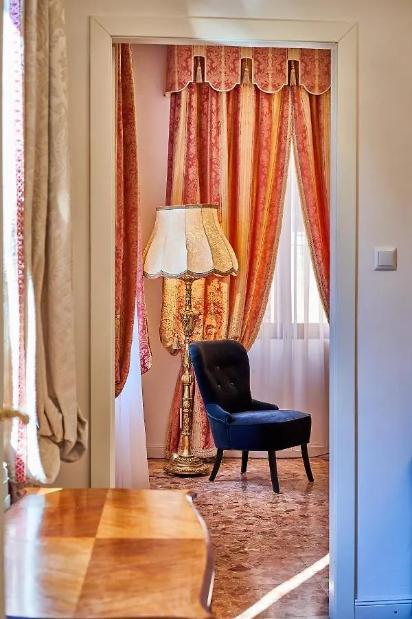 Apartment Venezianischer Palazzo Mit Kostenlosen Wlan Naehe Markusplatz