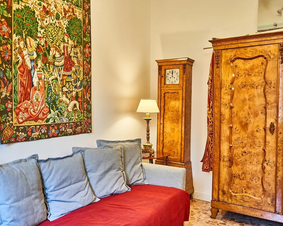 Venezianischer Palazzo Mit Kostenlosen Wlan Naehe Markusplatz Italy